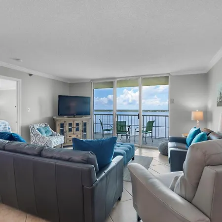 Villa Tristan Towers Unit 14D